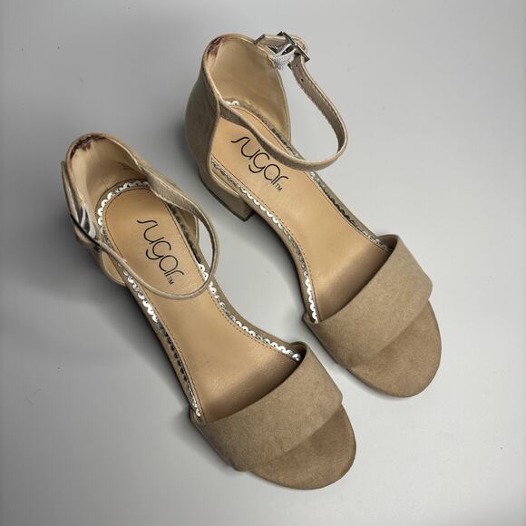 Sugar Women's Noelle Low Two Piece Block Heel Pumps - Picture 6 of 9